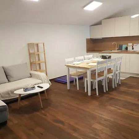 Miran Odmor U Srcu Pule! Apartman Iva 60M2. Pula Exterior photo