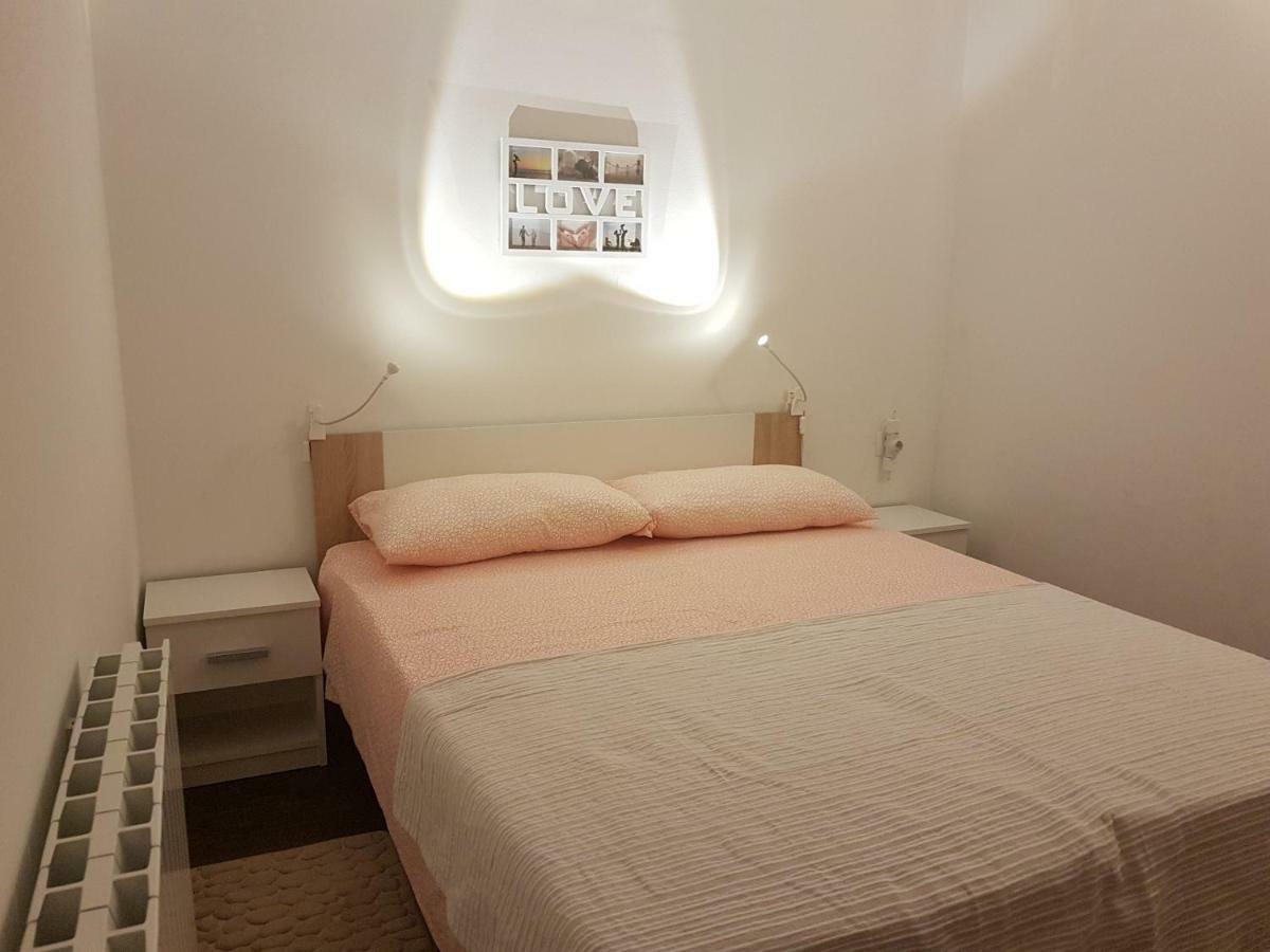 Miran Odmor U Srcu Pule! Iva 60m2. Apartment